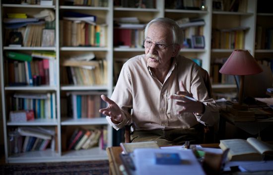 Antonio Escohotado